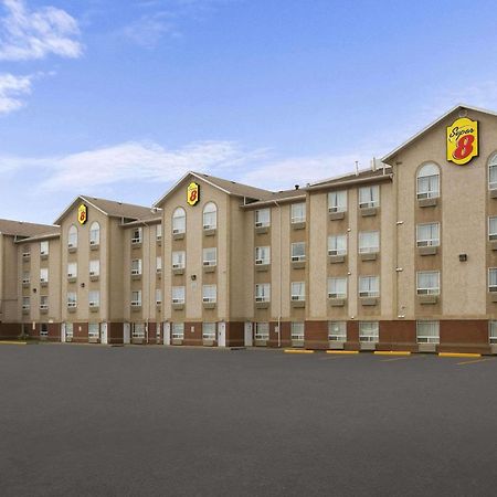 Super 8 By Wyndham Fort Nelson Bc Екстер'єр фото